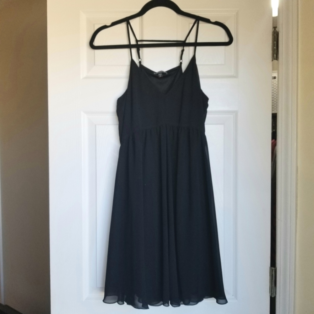 Express flowy black dress 🖤